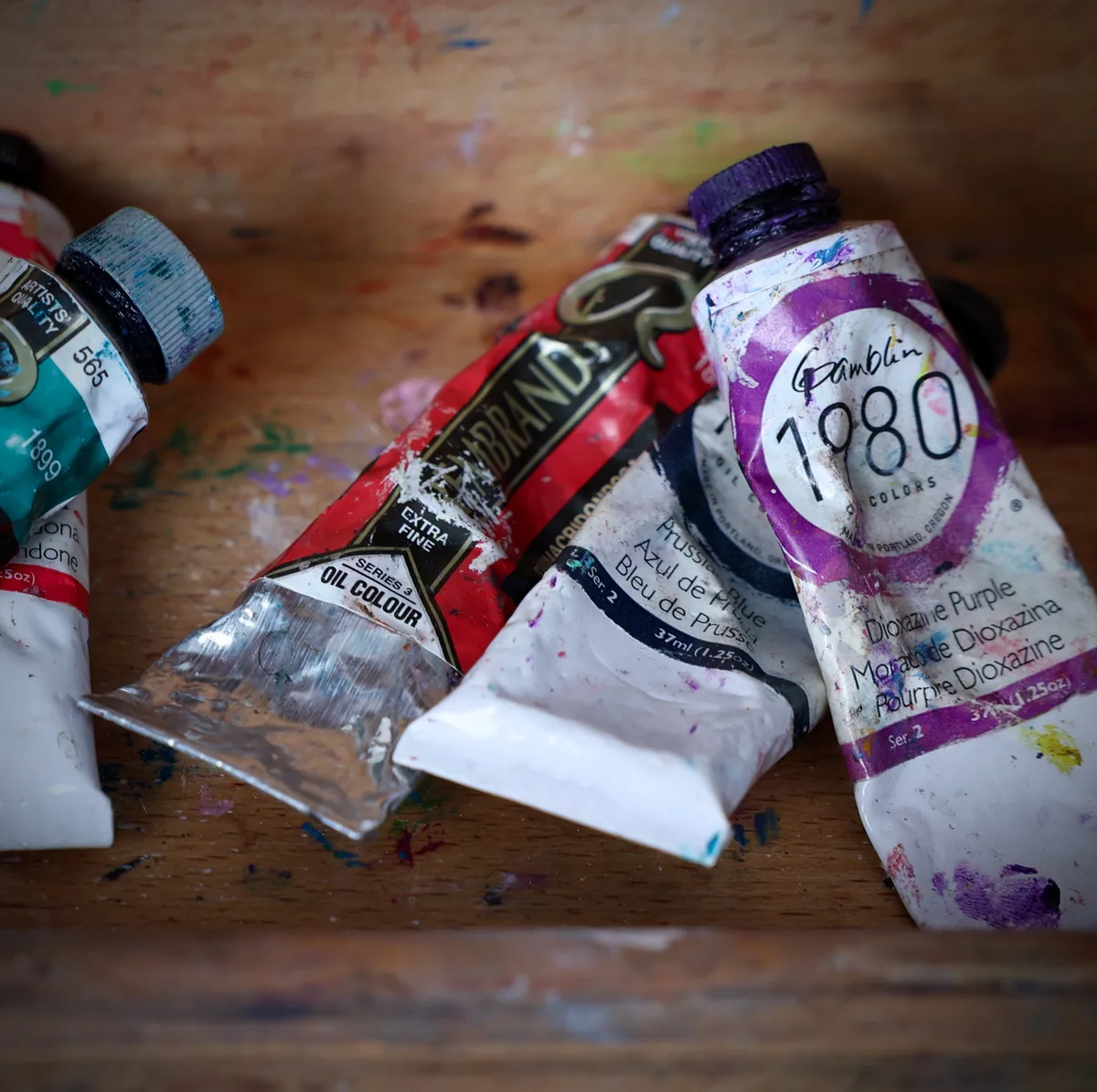 Pinceaux dans l’atelier